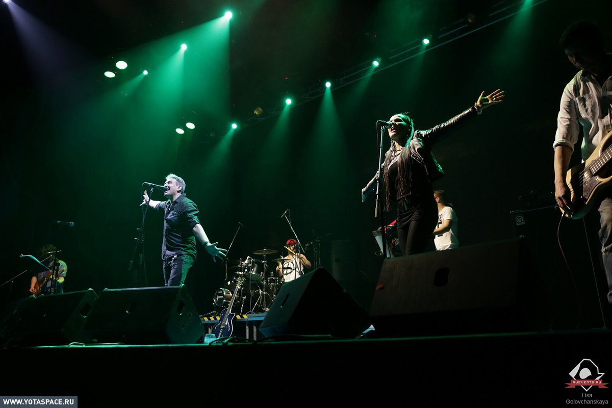 Бригада с концерт в Yotaspace 23 октября 2015 DVD.